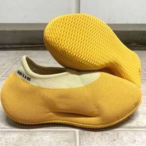 Adidas Yeezy Knit RNR Runner Sulfur Yellow Men's Size 5.5 Preowned